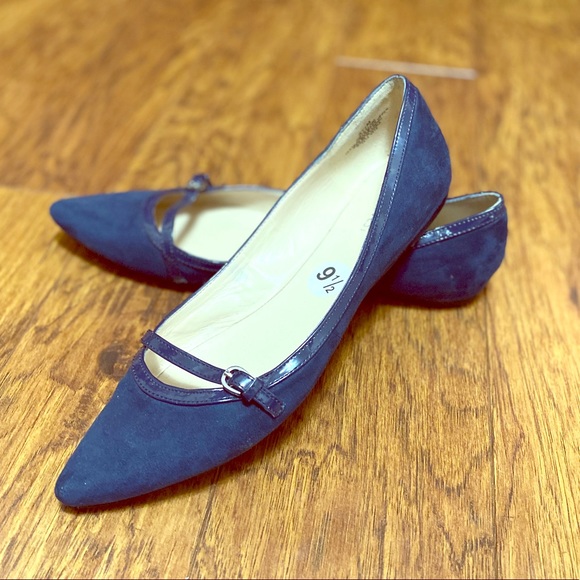 nine west navy blue flats